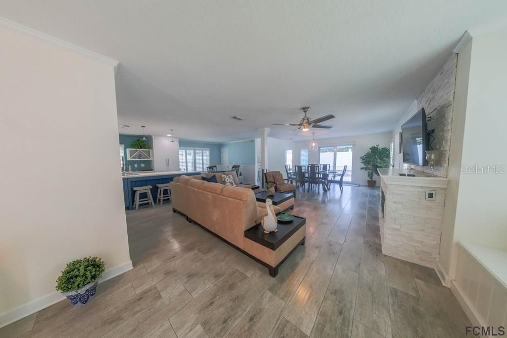 Recently Sold: $1,150,000 (3 beds, 2 baths, 2789 Square Feet)