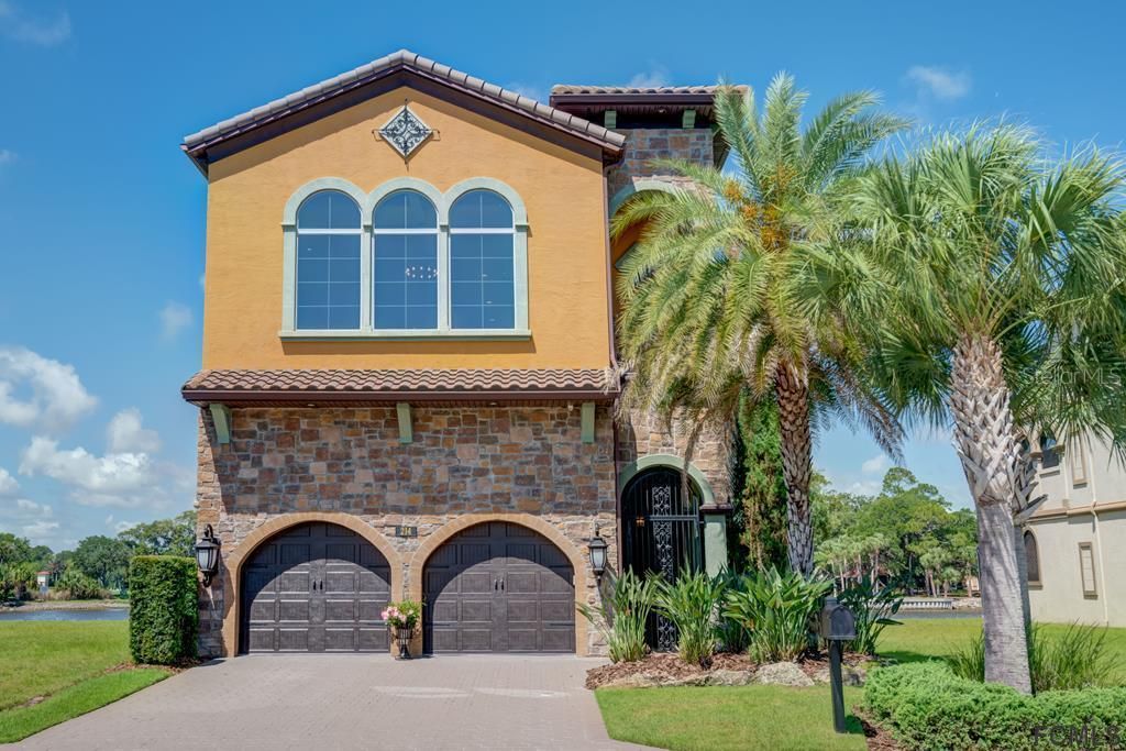 Recently Sold: $2,650,000 (3 beds, 2 baths, 4849 Square Feet)