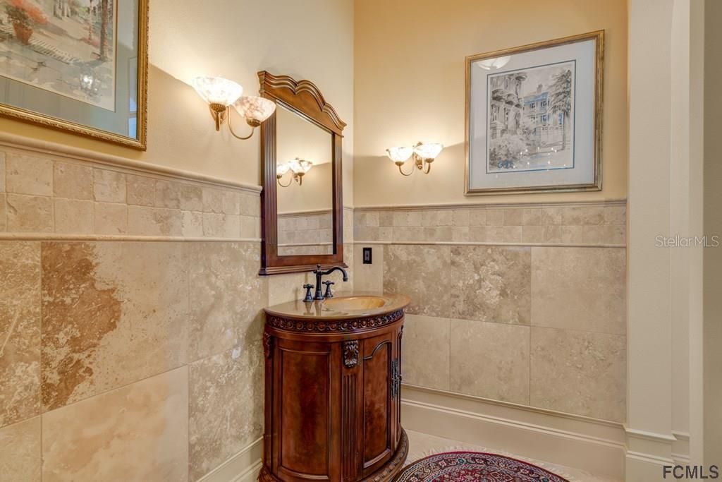 最近售出: $2,650,000 (3 贝兹, 2 浴室, 4849 平方英尺)