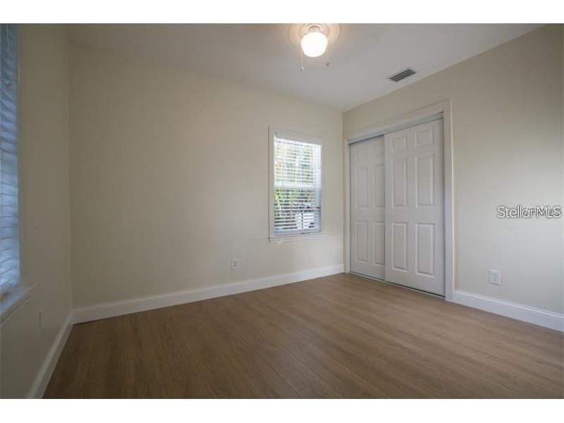 Recently Rented: $2,500 (3 beds, 2 baths, 1297 Square Feet)