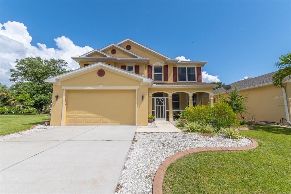 Recently Sold: $595,000 (4 beds, 3 baths, 3328 Square Feet)