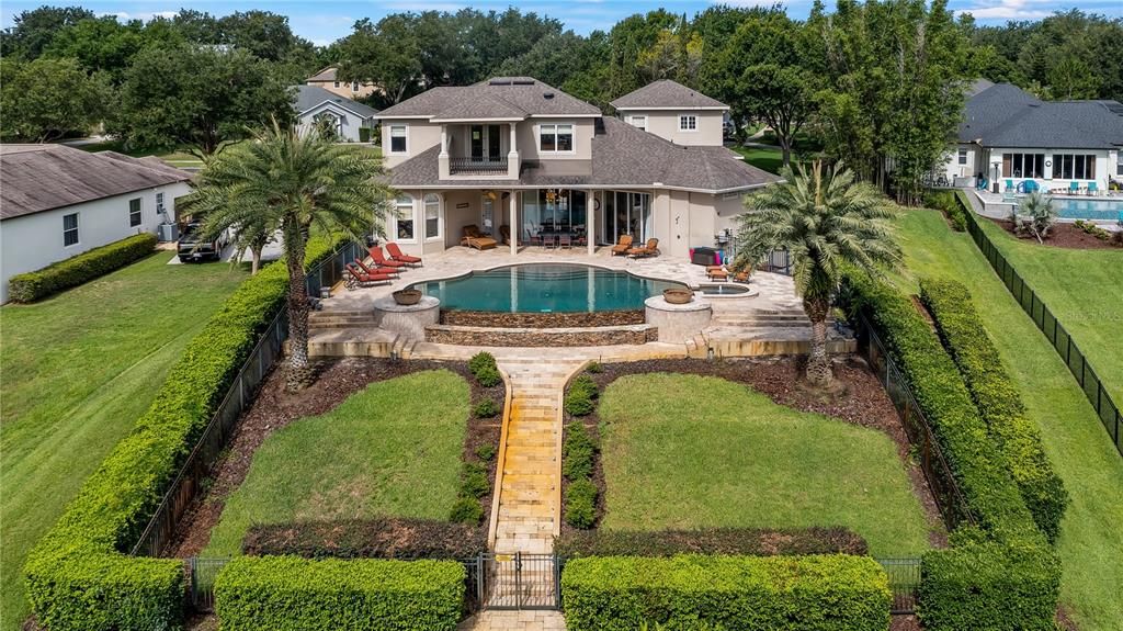 Recently Sold: $1,550,000 (5 beds, 5 baths, 4292 Square Feet)