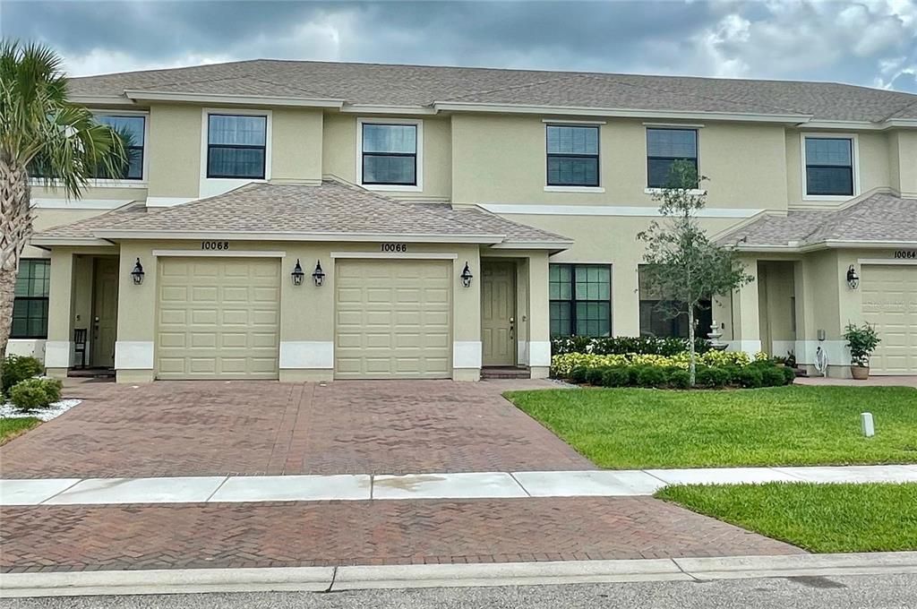 Recently Sold: $317,000 (3 beds, 2 baths, 1690 Square Feet)