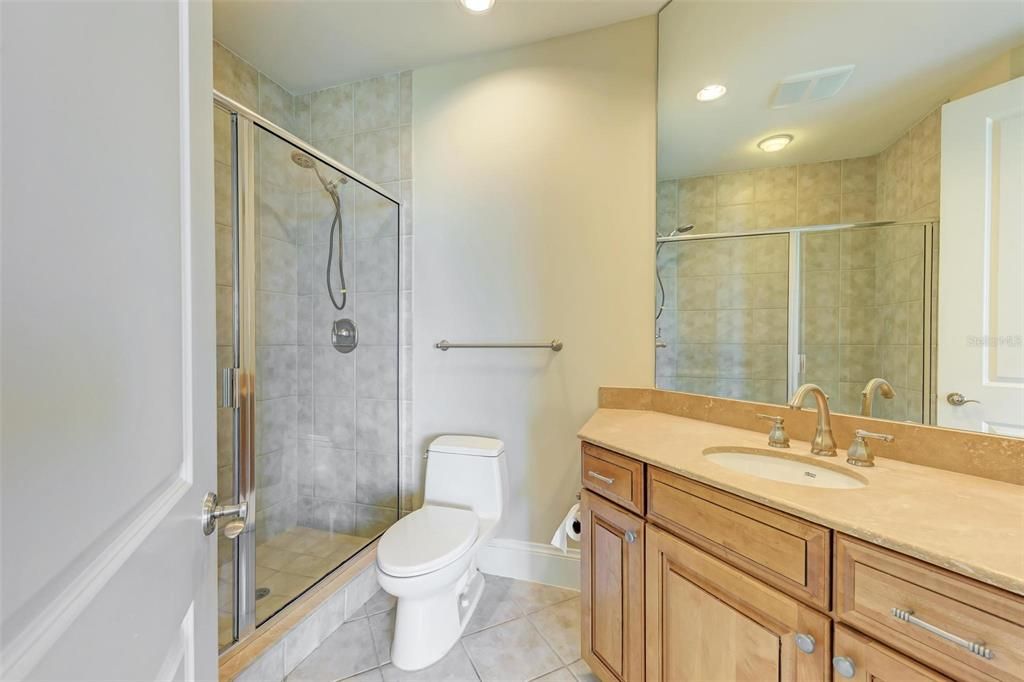 最近租的: $3,500 (2 贝兹, 2 浴室, 2051 平方英尺)