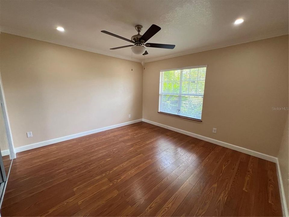 Recently Rented: $2,300 (3 beds, 2 baths, 1492 Square Feet)