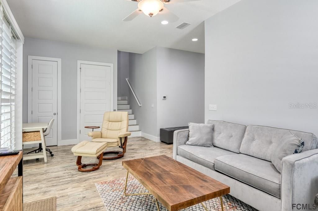 Recently Sold: $1,150,000 (3 beds, 2 baths, 2680 Square Feet)