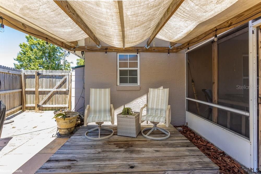 Recently Sold: $375,000 (3 beds, 2 baths, 1850 Square Feet)