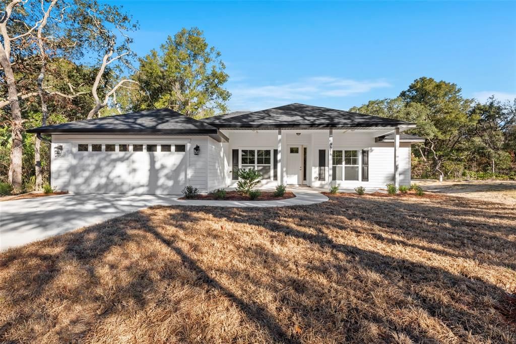 Recently Sold: $319,900 (4 beds, 2 baths, 1704 Square Feet)