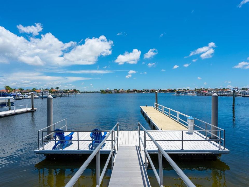 Recently Sold: $1,795,000 (3 beds, 3 baths, 2910 Square Feet)