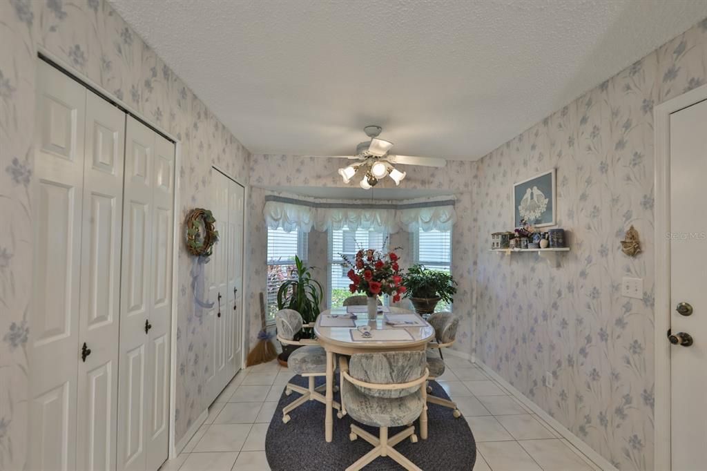 Recently Sold: $319,900 (2 beds, 2 baths, 1364 Square Feet)