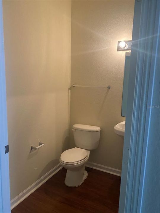 最近租的: $1,400 (2 贝兹, 2 浴室, 1295 平方英尺)