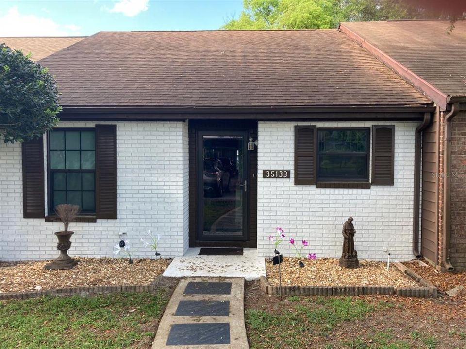 Recently Sold: $156,900 (2 beds, 2 baths, 1160 Square Feet)