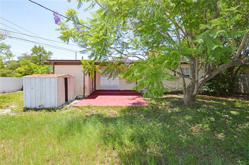 Recently Rented: $2,000 (3 beds, 2 baths, 1174 Square Feet)