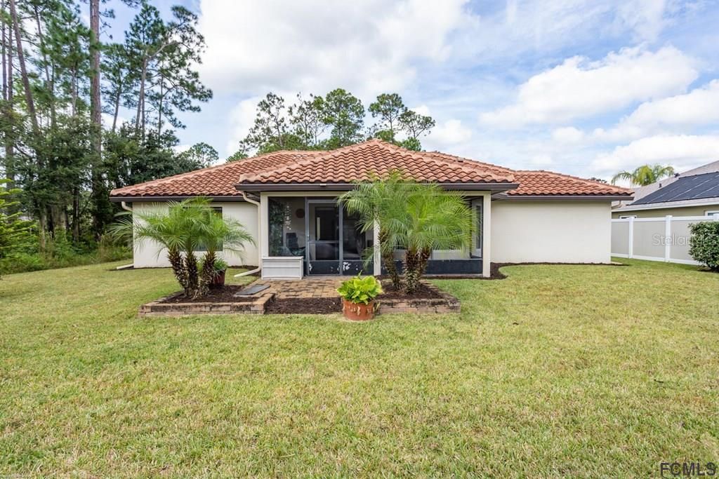 Recently Sold: $364,900 (3 beds, 2 baths, 1676 Square Feet)