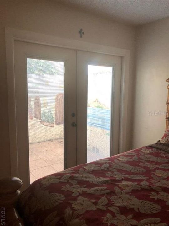 For Rent: $2,500 (3 beds, 2 baths, 1265 Square Feet)