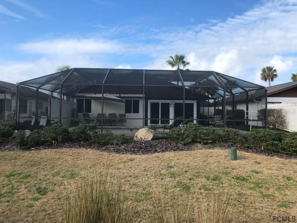 For Rent: $2,500 (3 beds, 2 baths, 1265 Square Feet)