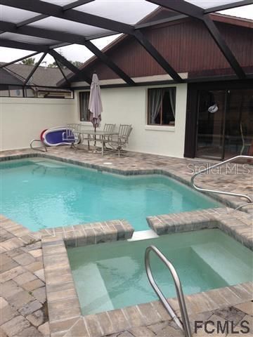 For Rent: $2,500 (3 beds, 2 baths, 1265 Square Feet)