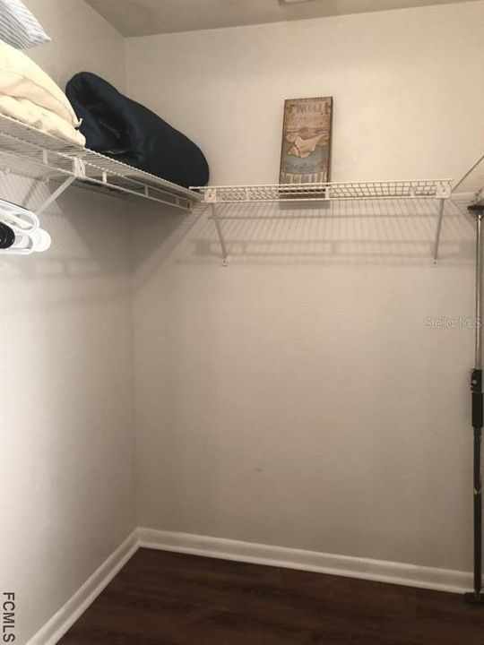 For Rent: $2,500 (3 beds, 2 baths, 1265 Square Feet)