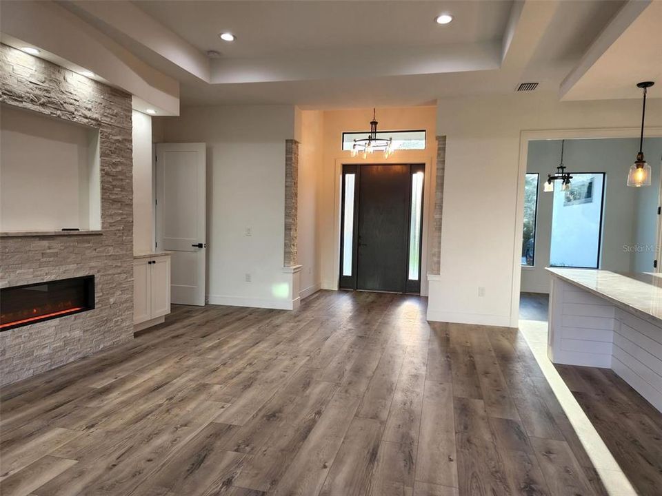 Recently Sold: $602,500 (3 beds, 2 baths, 1851 Square Feet)