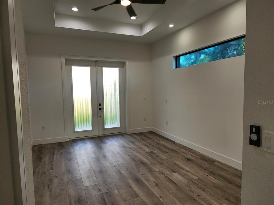 Recently Sold: $602,500 (3 beds, 2 baths, 1851 Square Feet)