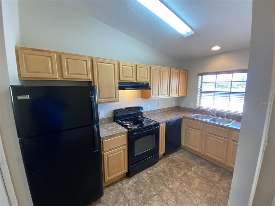 Recently Rented: $1,175 (2 beds, 2 baths, 875 Square Feet)