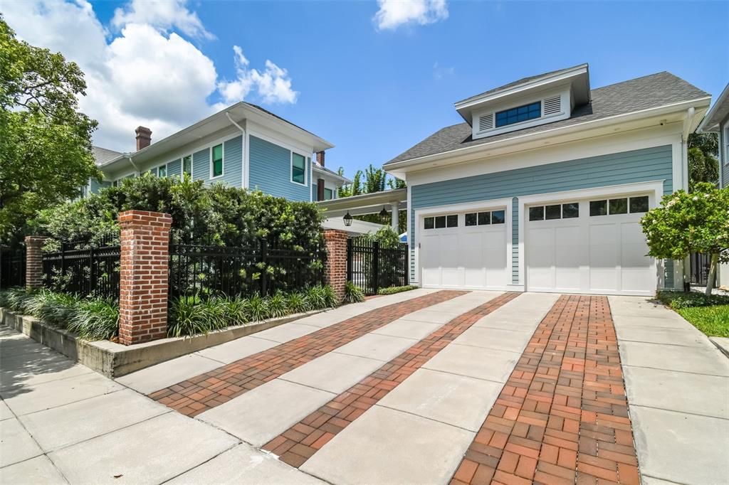 Recently Sold: $4,300,000 (5 beds, 4 baths, 6604 Square Feet)