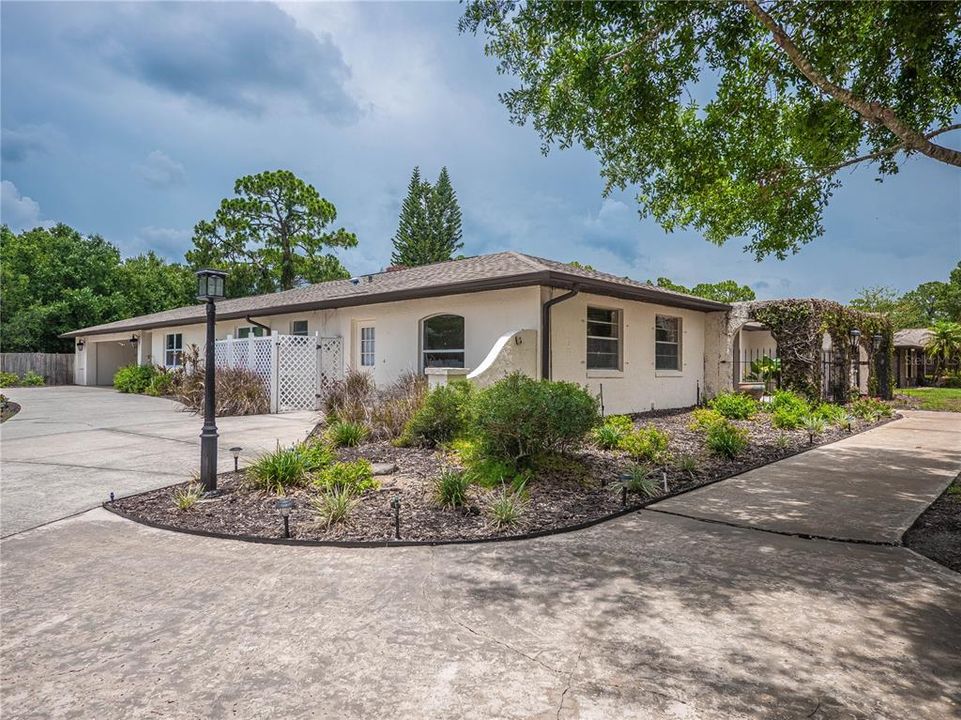 Recently Rented: $2,700 (4 beds, 3 baths, 2900 Square Feet)