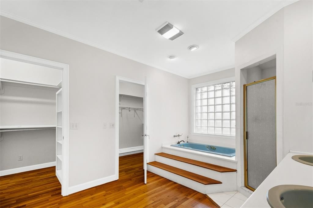 最近租的: $6,000 (4 贝兹, 4 浴室, 3654 平方英尺)