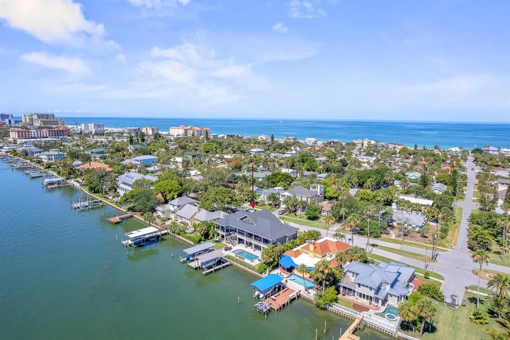 Recently Sold: $4,900,000 (4 beds, 3 baths, 3893 Square Feet)