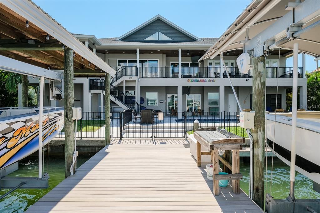 Recently Sold: $4,900,000 (4 beds, 3 baths, 3893 Square Feet)