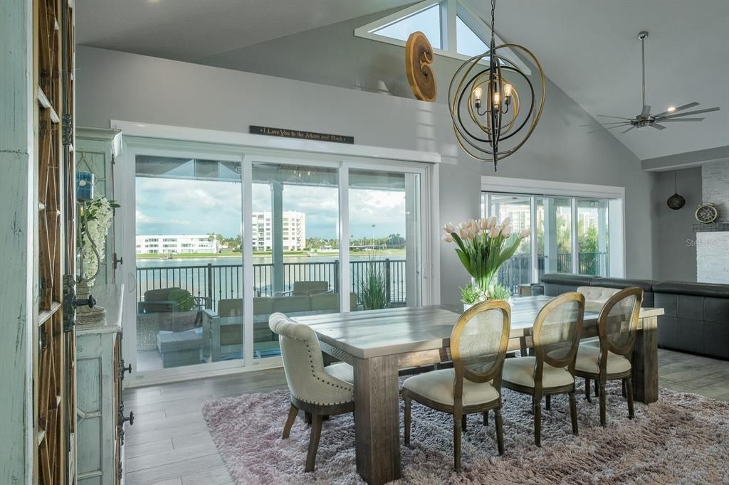 Recently Sold: $4,900,000 (4 beds, 3 baths, 3893 Square Feet)