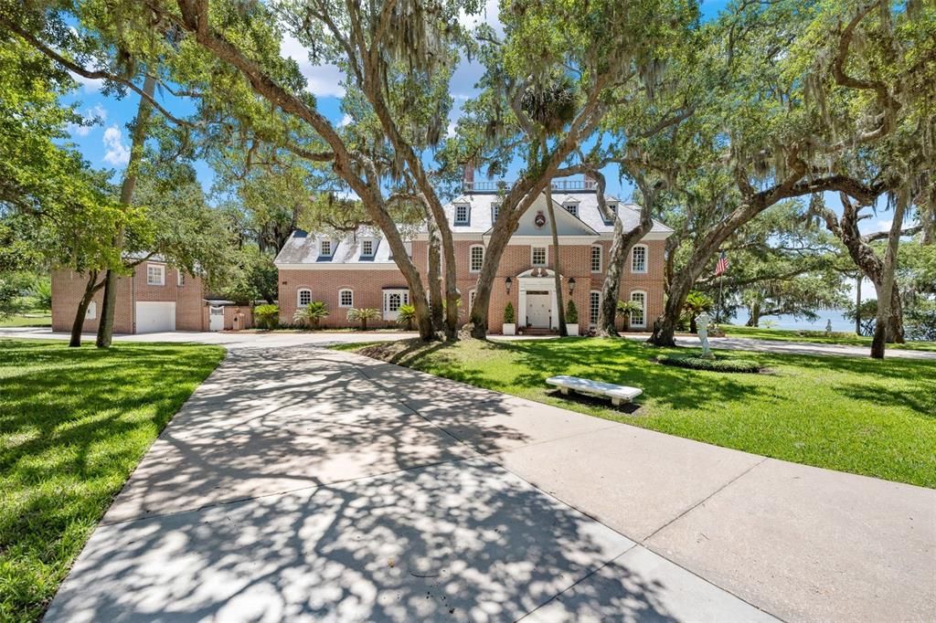 Recently Sold: $3,145,000 (7 beds, 7 baths, 7978 Square Feet)