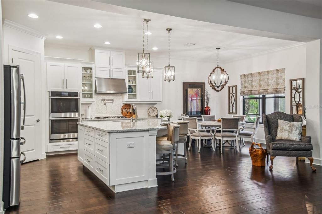 Recently Sold: $1,650,000 (5 beds, 3 baths, 4519 Square Feet)