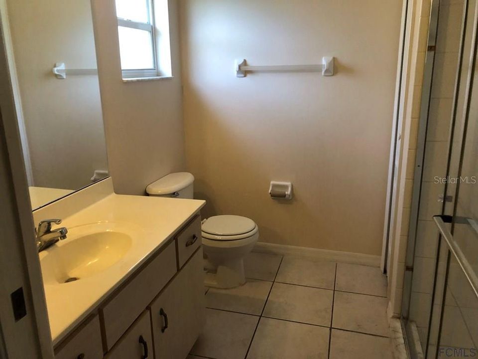 最近租的: $900 (2 贝兹, 2 浴室, 1118 平方英尺)
