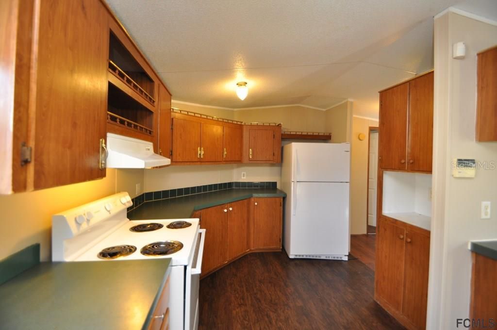 Recently Rented: $950 (3 beds, 2 baths, 1216 Square Feet)