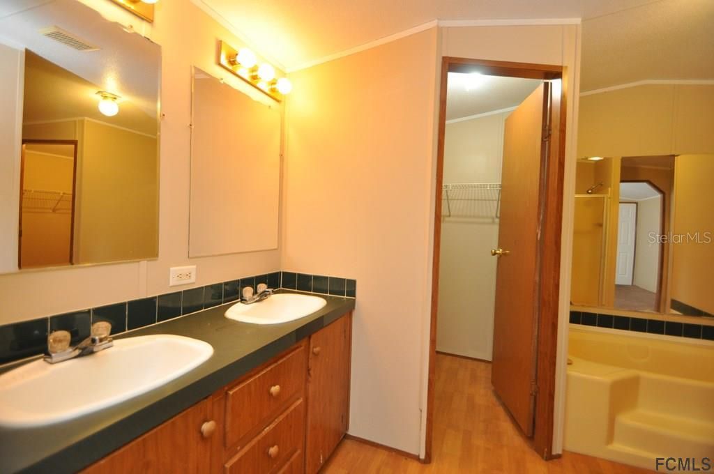 Недавно арендовано: $950 (3 спален, 2 ванн, 1216 Квадратных фут)