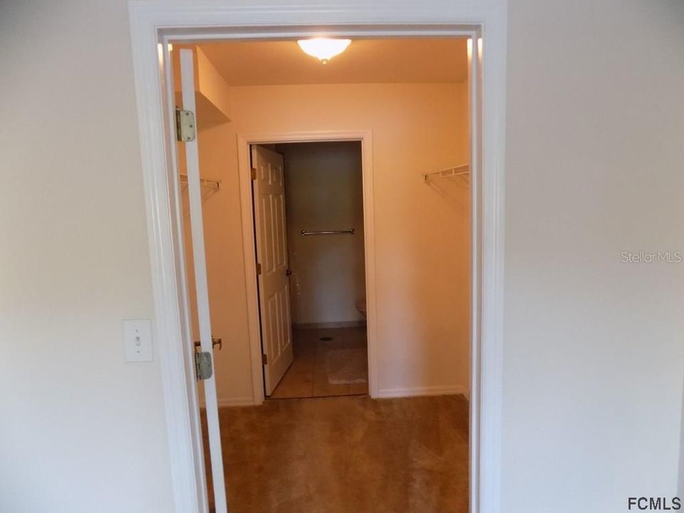 Recently Rented: $1,000 (2 beds, 2 baths, 951 Square Feet)