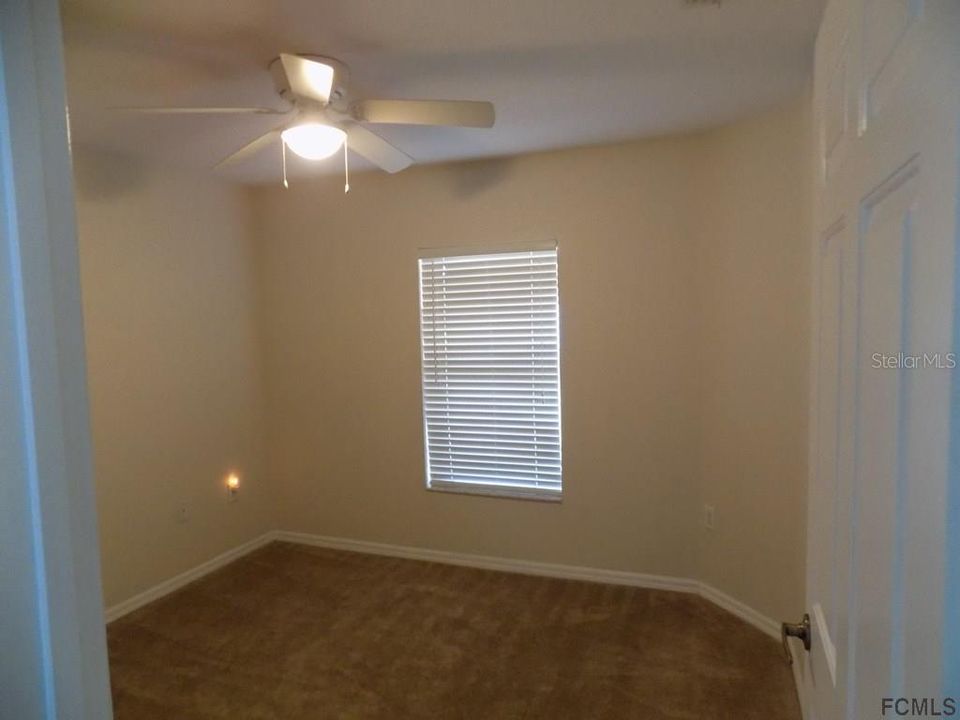 Recently Rented: $1,000 (2 beds, 2 baths, 951 Square Feet)