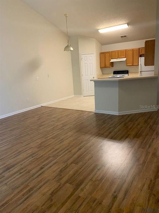 Recently Rented: $1,000 (3 beds, 2 baths, 1233 Square Feet)