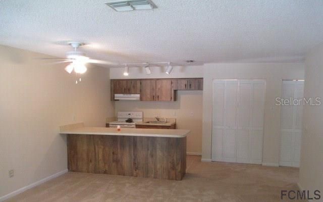 Recently Rented: $875 (1 beds, 1 baths, 762 Square Feet)