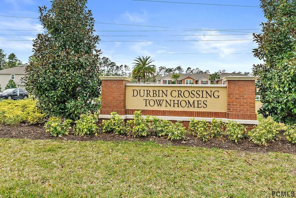 Recently Sold: $228,000 (3 beds, 2 baths, 1476 Square Feet)