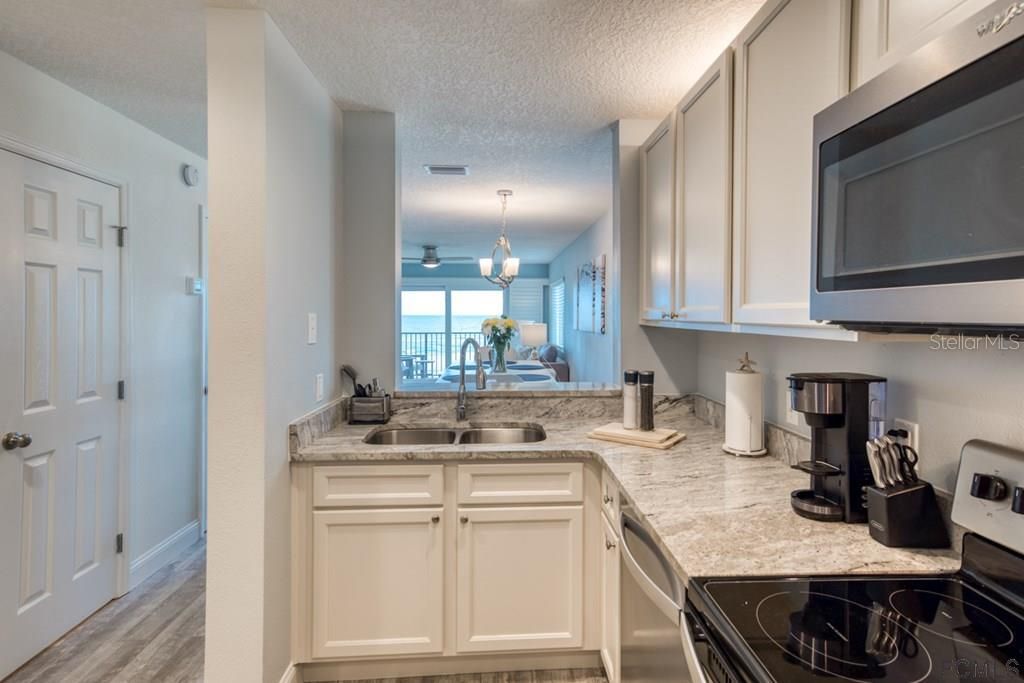 Recently Sold: $499,900 (2 beds, 2 baths, 1064 Square Feet)