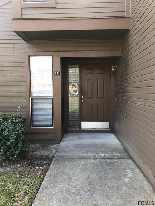 Recently Sold: $163,000 (2 beds, 2 baths, 1098 Square Feet)