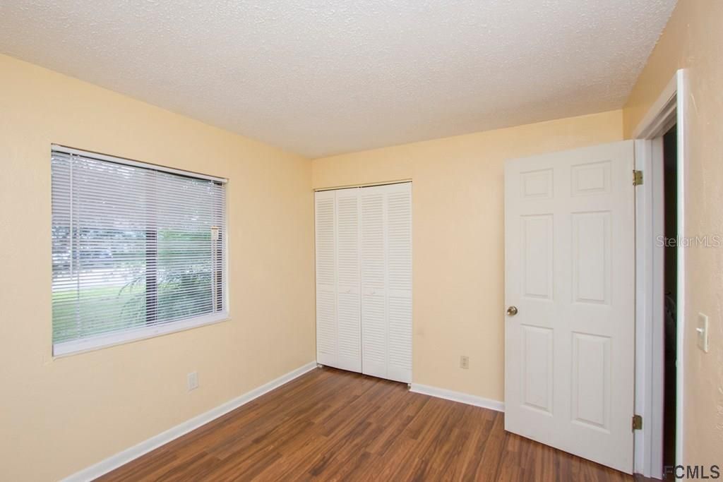 Recently Sold: $168,000 (3 beds, 2 baths, 1249 Square Feet)