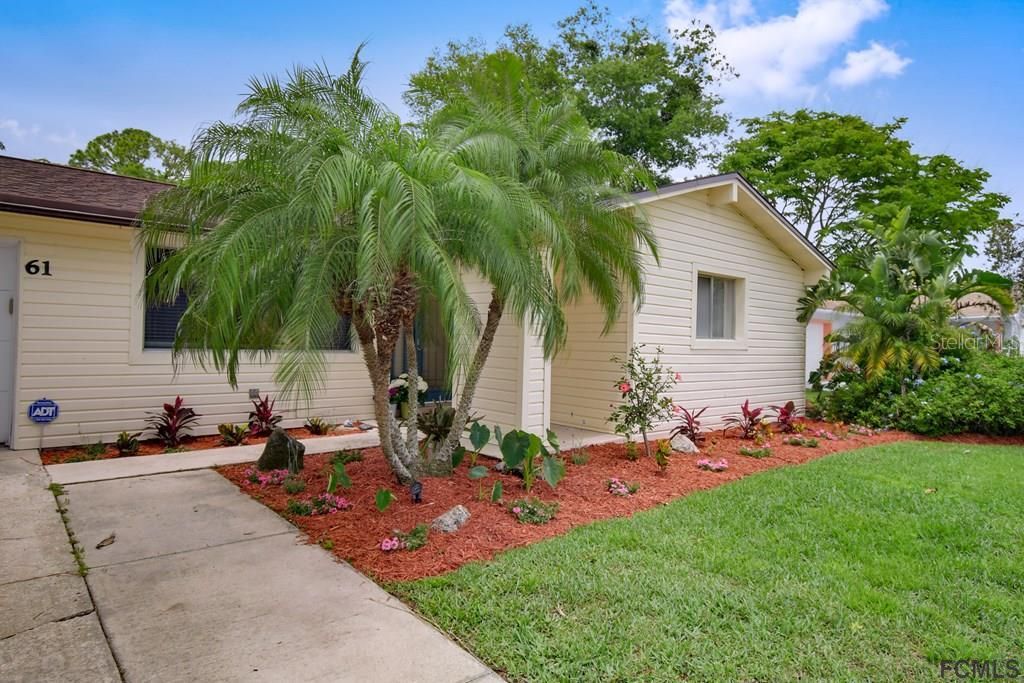 Recently Sold: $175,000 (2 beds, 2 baths, 1276 Square Feet)