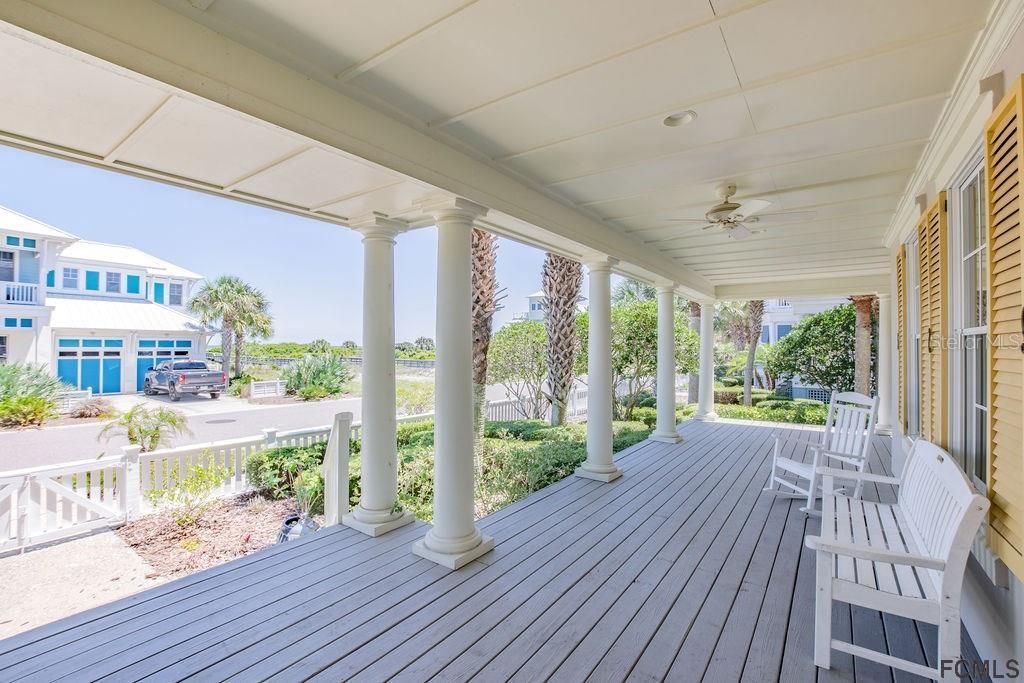 Recently Sold: $1,000,000 (4 beds, 3 baths, 4130 Square Feet)