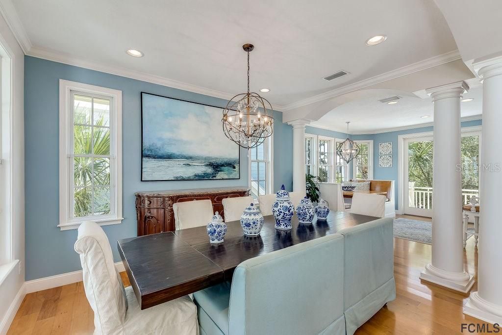 Recently Sold: $1,000,000 (4 beds, 3 baths, 4130 Square Feet)