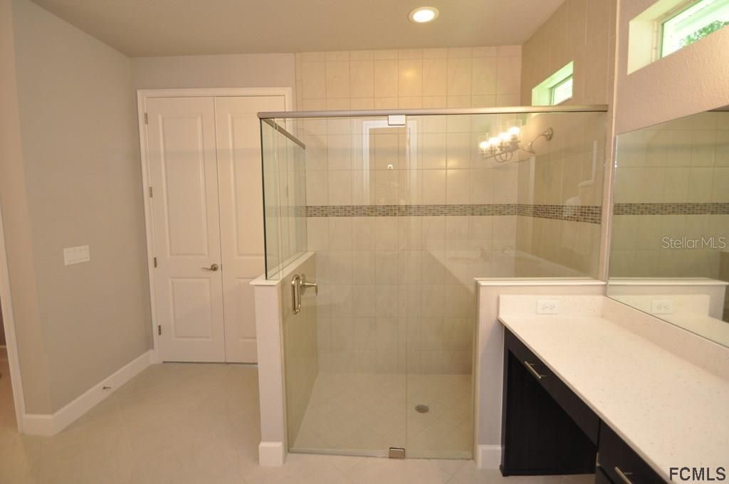 Недавно арендовано: $3,500 (4 спален, 3 ванн, 2800 Квадратных фут)