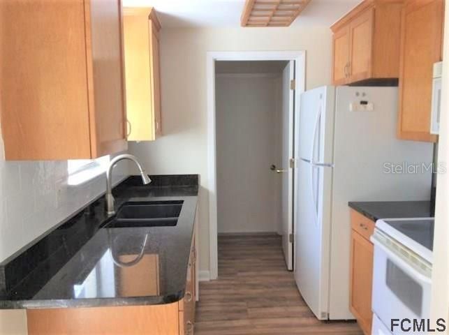 Recently Sold: $179,900 (3 beds, 1 baths, 1232 Square Feet)