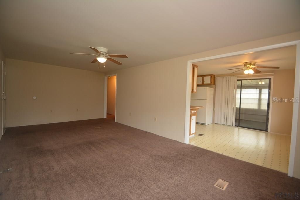 Recently Rented: $1,000 (2 beds, 1 baths, 960 Square Feet)